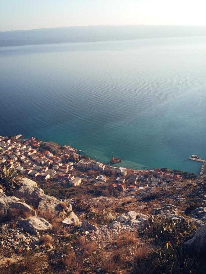 Appartamento Emmi Nemira Omiš Esterno foto
