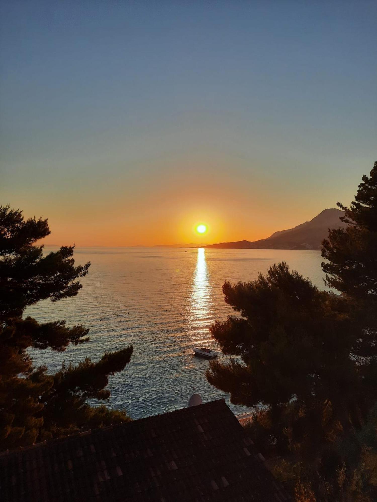 Appartamento Emmi Nemira Omiš Esterno foto